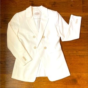 Loft. Double-breasted Blazer. Size 00P. Quarter length sleeves. White.